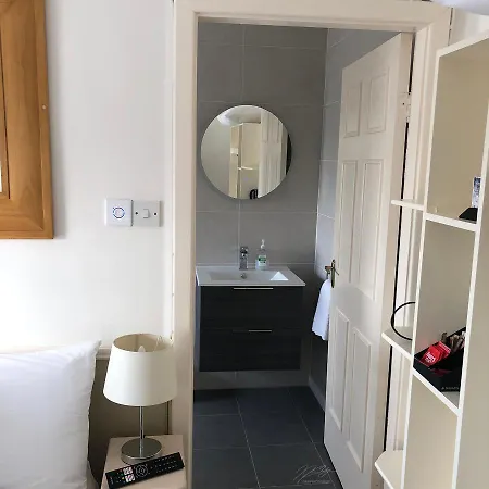 Westend Bar & Select 3*