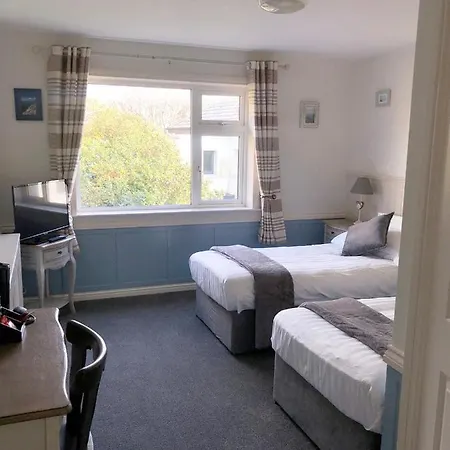 Westend Bar & Select Pensión Fenit