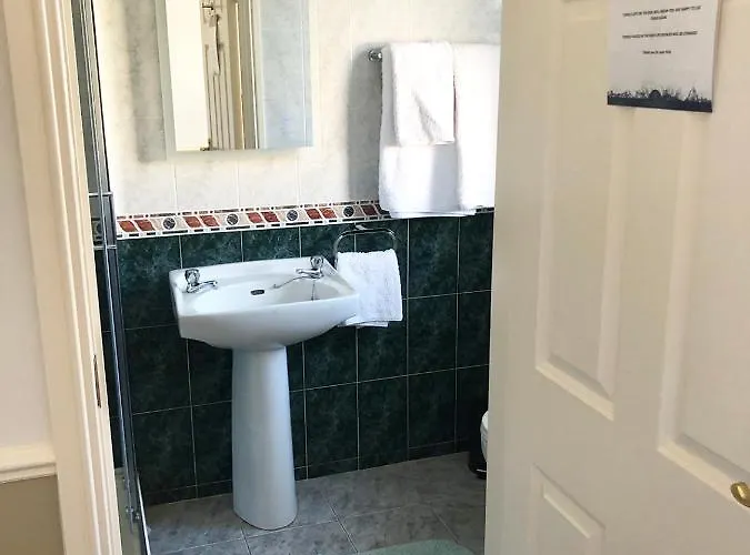 Guest house Westend Bar & Select 3*