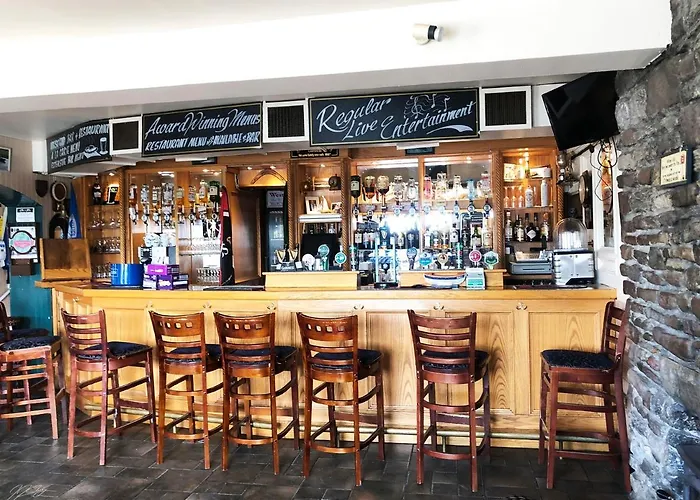 Westend Bar & Select Guest house