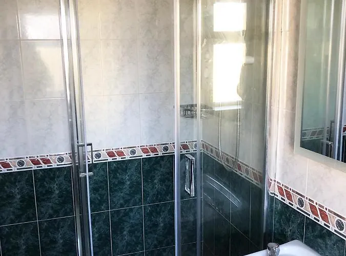 Westend Bar & Select 3*