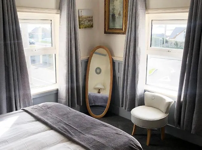 Westend Bar & Select 3* Fenit